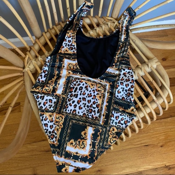 Scarf Leopard Print Swimsuit - Picture 2 of 4